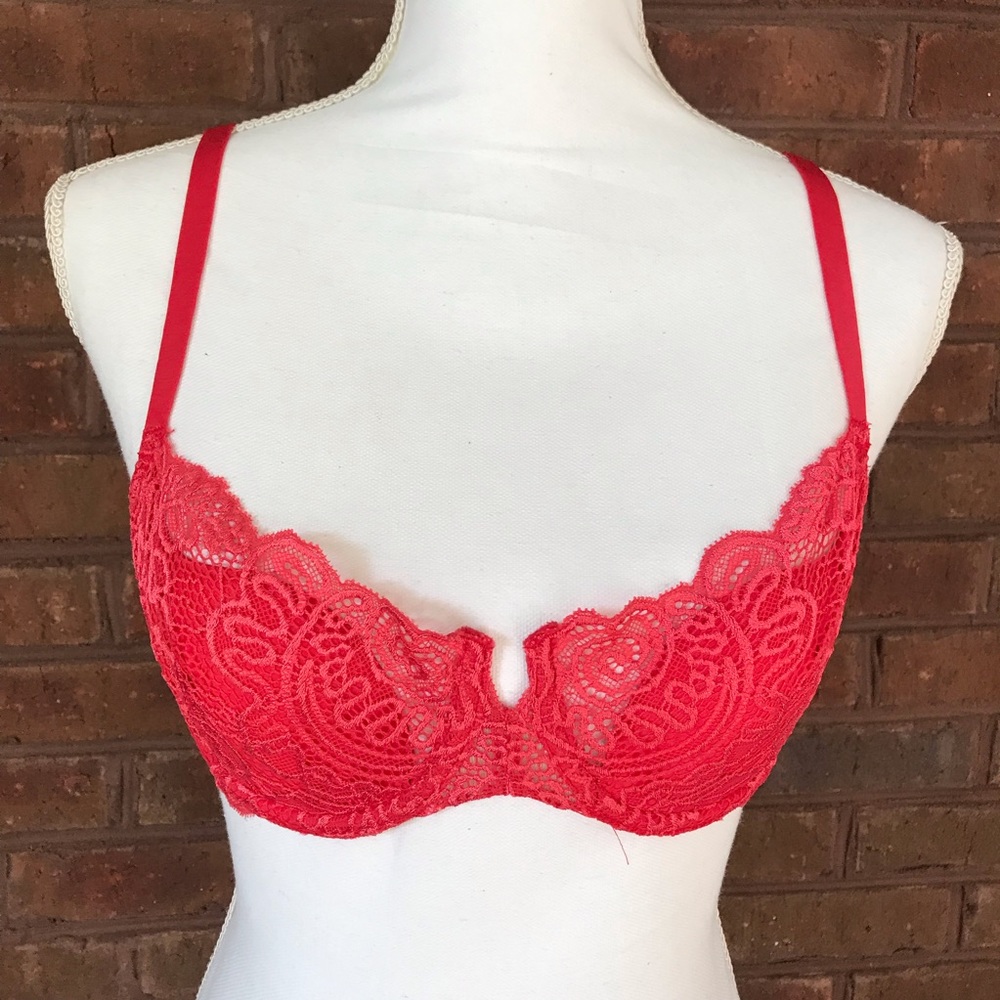 Victoria’s Secret VerySexy Demi Lined Bra 34C